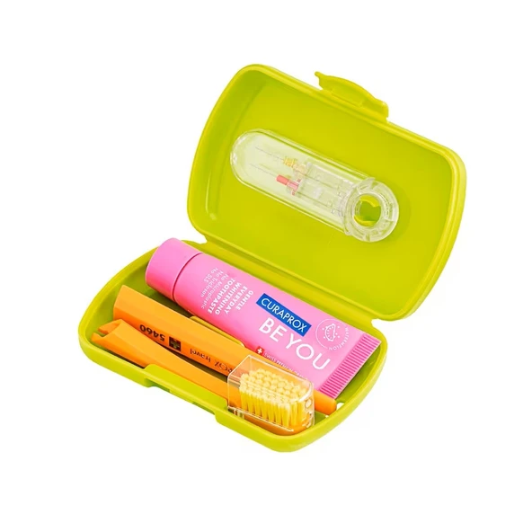 Curaprox Travel Set - Diş Fırçası + Diş Arası Fırça + Diş Macunu 10 ml - Yeşil ürün görseli 1