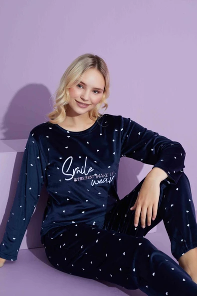 Tarık Kadın Kalp Desenli Uzun Kollu Fransız Kadife Kumaş Kışlık Sıcak Tutan Pijama Takımı ürün görseli 1