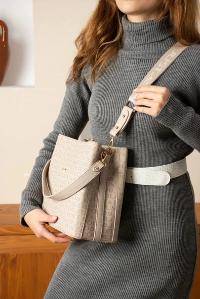 Just Polo Kadın Monogram Baskılı El Ve Omuz Çantası EBAT 25 X 25 ürün görseli 1