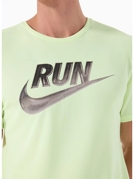 NIKE Run Açık Yeşil T-Shirt - Resim 2