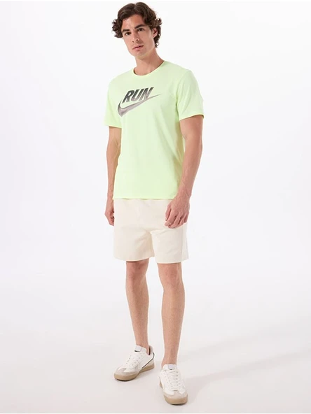 NIKE Run Açık Yeşil T-Shirt - Resim 5