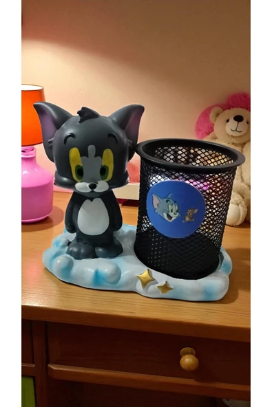 FAMEMUS ACCESSORY Çizgi Flim Karakteri Tom Kaliteli ve ağır malzeme yapımı Kalemlik boyut 15cm*15 cm ürün görseli 1