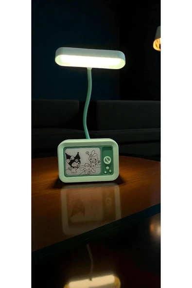 FAMEMUS ACCESSORY Kuromi Temalı Retro TV Tasarımlı LED Masa Lambası. Hediyelik eşya ürün görseli 1