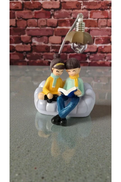 FAMEMUS ACCESSORY Oturan Çift Hediyelik Ürün Biblo Ürün Boyutu: 20cm*13cm ürün görseli 1