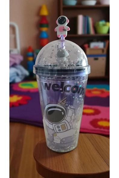 FAMEMUS ACCESSORY Astronot Karakterli Pipetli IŞIKISIZ Matara ürün görseli 1