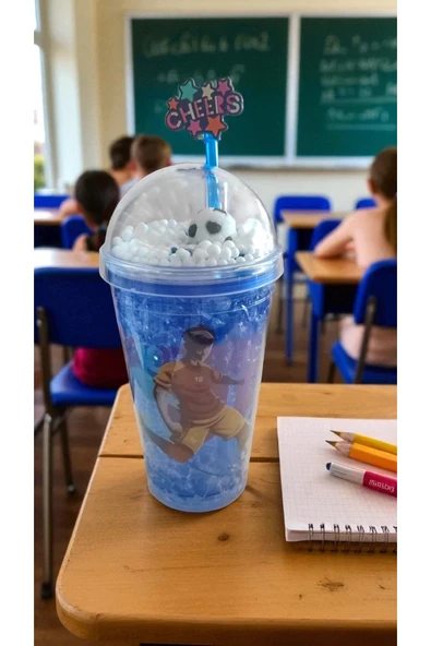 FAMEMUS ACCESSORY Futbol Karakterli İçi Toplu Bardak Pipetli IŞIKISIZ Matara ürün görseli 1