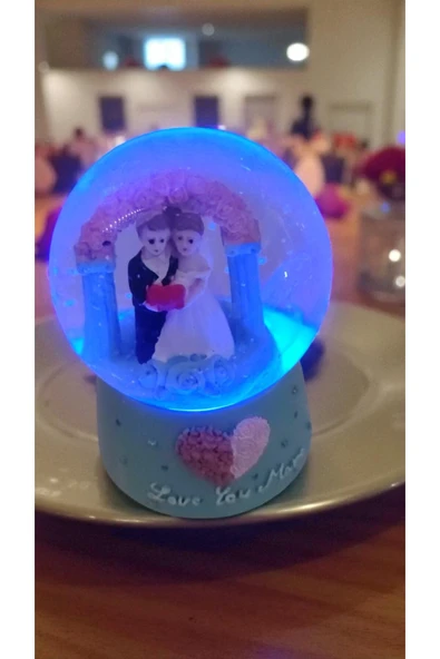 FAMEMUS ACCESSORY Işıklı Kar Küresi Ara boy Ürün Boyut 10 cm ürün görseli 1