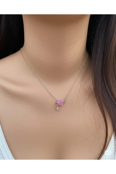 FAMEMUS ACCESSORY Pembe Kalp Taşlı Gümüş Renkli Zarif Kolye ürün görseli 1
