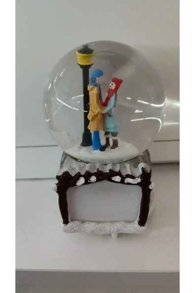 FAMEMUS ACCESSORY Işıklı Püskürtmeli Büyükboy Çift Kar Küresi boyutu :17cm ürün görseli 1