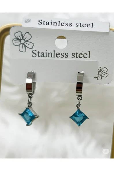 FAMEMUS ACCESSORY Mavi Kristal Sallantılı Çelik Küpe ürün görseli 1