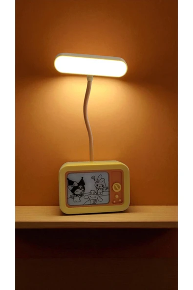FAMEMUS ACCESSORY Kuromi Temalı Retro TV Tasarımlı LED Masa Lambası. Hediyelik eşya Sarı Renk ürün görseli 1