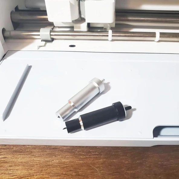 Cricut 2002293 Explore Maker Deri̇n Uçlu Biçak (Yuvali) - Resim 4