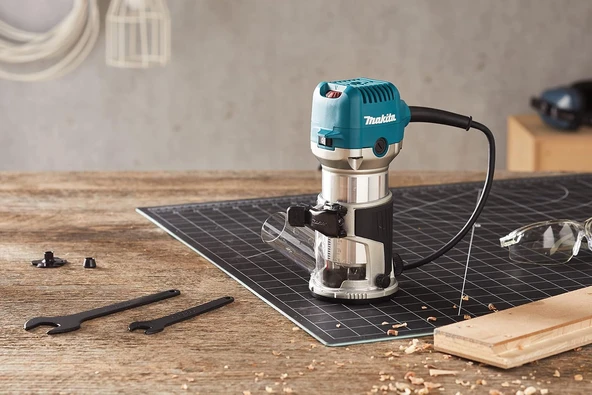 Makita Rt0702C Formika Taşlama - Resim 7