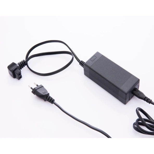 U-Frigo Oto Buzdolabı Adaptörü Giriş 220V Çıkış 12V/24V ürün görseli 1