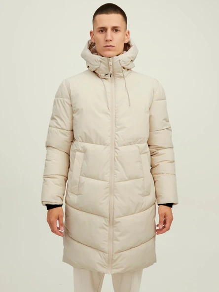 Jack&Jones Erkek Oversize Kapüşonlu Uzun Kışlık Mont - Sıcak ve Şık ürün görseli 1