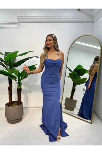 ASKILI YIRTMAÇLI KREP ELBİSE - Resim 5