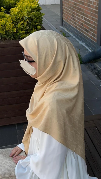 Premium Jakarlı Büyük Boy Eşarp -Gold ürün görseli 1