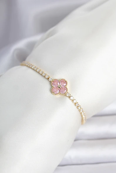 Pirinç  Pembe Zirkon Taşlı Yonca Model Su Yolu Kadın Bileklik (Gold Renk) ürün görseli 1
