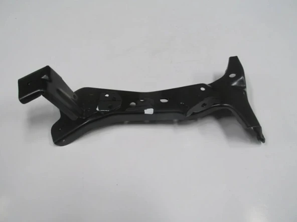 Audi A3 2017-2018 Sdsb Ön Çamurluk Braketi Sol (Tw) (Adet) (Oem No:8V0821135C) ürün görseli 1