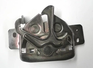 Suzuki Vitara 1988-1998 Kaput Kilidi (Tyg) (Adet) (Oem No:8211060A00) ürün görseli 1