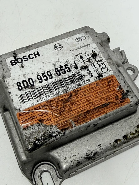 Bosch Audi A4 Airbag Beyni 8D0959655J 2.El - Resim 2