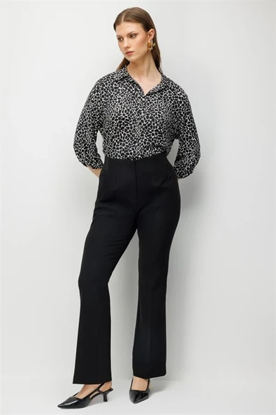 Beli Lastik Detaylı İspanyol Paça Pantolon Siyah 4164-2Y6 ürün görseli 1
