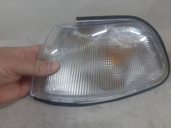 Sol Hyundai Excel 1991-1995 model ÖN SİNYAL LAMBASI far yan sinyali sol şoför tarafı ürün görseli 1