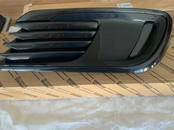 Volkswagen Caddy 2004-2010 Sis Lamba Kapağı Delikli Sağ (Oem No:2K0853684A7G9) (Adet) ürün görseli 1
