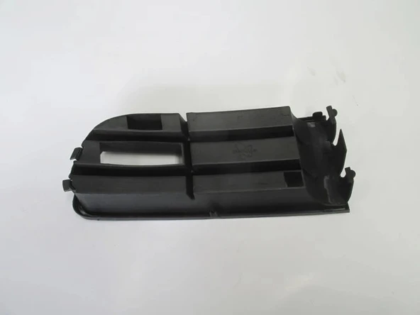Volkswagen Polo 5 2002-2005 Sis Lamba Kapağı Sağ Deliksiz) (Çift Farlı Tip) (Adet) (Oem No:6Q0853666F) ürün görseli 1