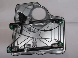 Volkswagen Transporter - T5 2004-2009 Ön Cam Krikosu Sağ Elektrikli - Motorsuz - Koruma Panelli (Tw) (Oem No: 7H0837752B ürün görseli 1