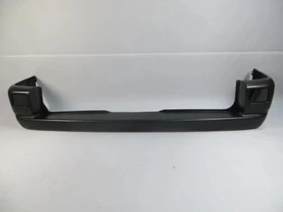Volkswagen Transporter - T4 1996-2001 Arka Tampon Siyah (Boyanır Tip)(Reflektör Delikli) Tw) (Adet) (Oem No:705807417) ürün görseli 1