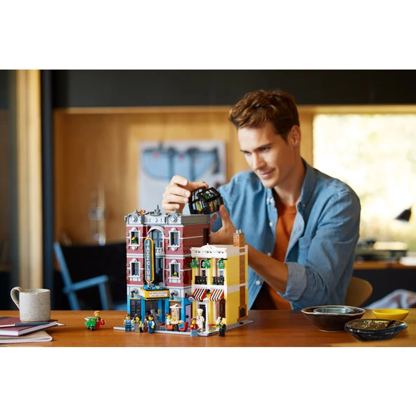LEGO 10312 Jazz Club Seti - Resim 5