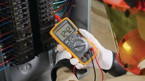 Fluke 17B+ Dijital Multimetre - Resim 2