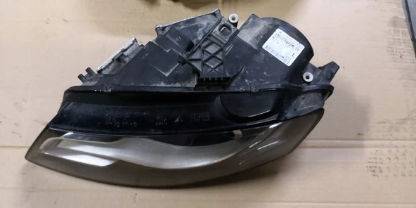 Audi A4 2011-2017 Far Sol Xenon (Oem No:8K0941029P) ürün görseli 1