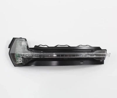 Audi A3 2013-2020 Ayna Sinyali Sol (Oem No:8V0949101) ürün görseli 1
