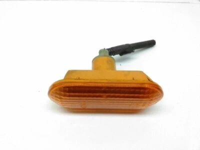 Ford Focus 2004-2008 Ön Çamurluk Sinyali Sarı (Oem No: 2S6A13K354Ad) ürün görseli 1