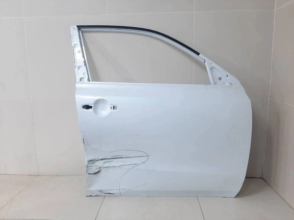 Suzuki Vitara Ön Kapı Sağ 2015- (Oem No:  68001-54P00-000) ürün görseli 1