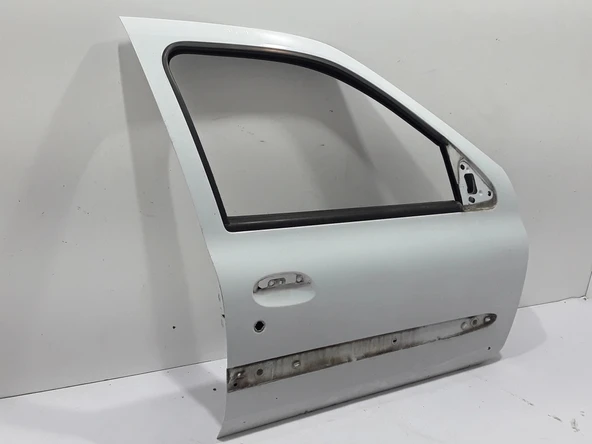 Renault Symbol Ön Kapı Sağ 2009-  (Oem No:  801001128R) ürün görseli 1