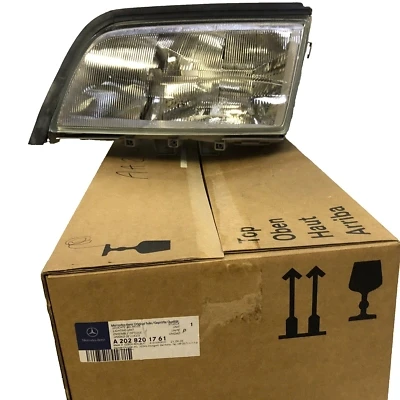 Mercedes C Class Ön Far Sağ 1993--1996 (Oem No:  A2028201761) ürün görseli 1