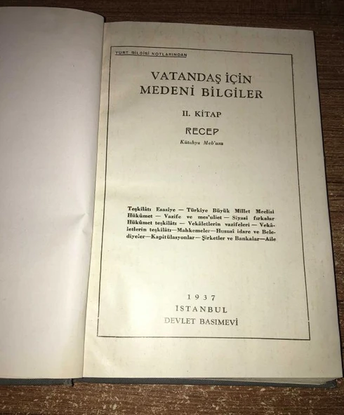 VATANDAŞ İÇİN MEDENİ BİLGİLER II ( 2 ) ( 1937 baskı )(Sahafiye Kitap) ürün görseli 1