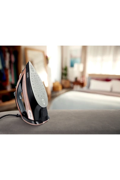 TEFAL Steam Iron | Ultimate Pure Iron Steamer ürün görseli 1