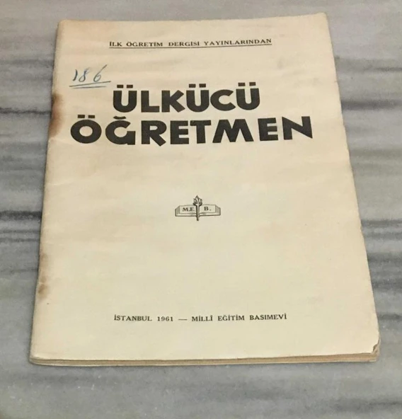 ÜLKÜCÜ ÖĞRETMEN(Sahafiye Kitap) ürün görseli 1