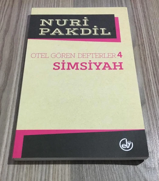 Otel Gören Defterler 4 SİMSİYAH ( 2.baskı )(Sahafiye Kitap) ürün görseli 1