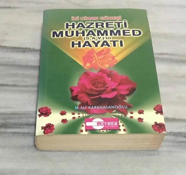 İki Cihan Güneşi HAZRETİ MUHAMMED (S.A.V.)'in HAYATI(Sahafiye Kitap) ürün görseli 1