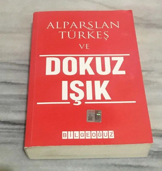 ALPARSLAN TÜRKEŞ VE DOKUZ IŞIK(Sahafiye Kitap) ürün görseli 1