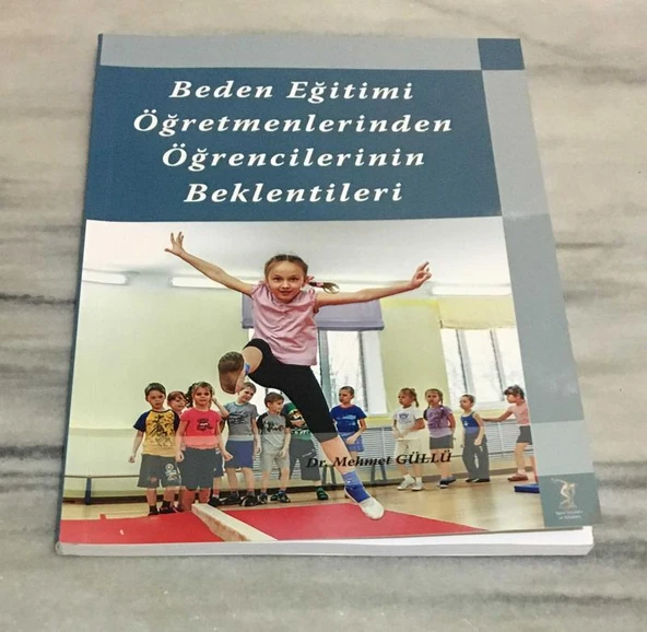 BEDEN EĞİTİMİ ÖĞRETMENLERİNDEN ÖĞRENCİLERİN BEKLENTİLERİ - İMZALI -(Sahafiye Kitap) ürün görseli 1