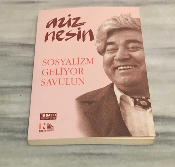 SOSYALİZM GELİYOR SAVULUN 1.BASKI(Sahafiye Kitap) ürün görseli 1