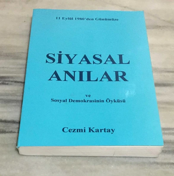 11 Eylül 1980'den Günümüze SİYASAL ANILAR ve Sosyal Demokrasinin Öyküsü ( İMZALI )(Sahafiye Kitap) ürün görseli 1