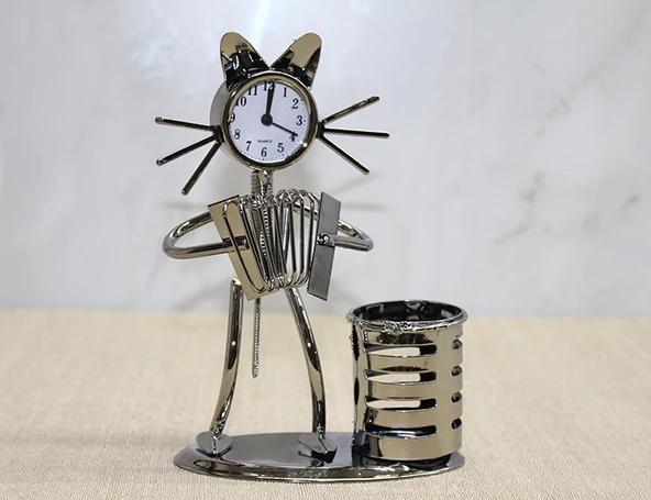 Metal Akordiyon Çalan Müzisyen Kedi Saat Ve Kalemlik ürün görseli 1