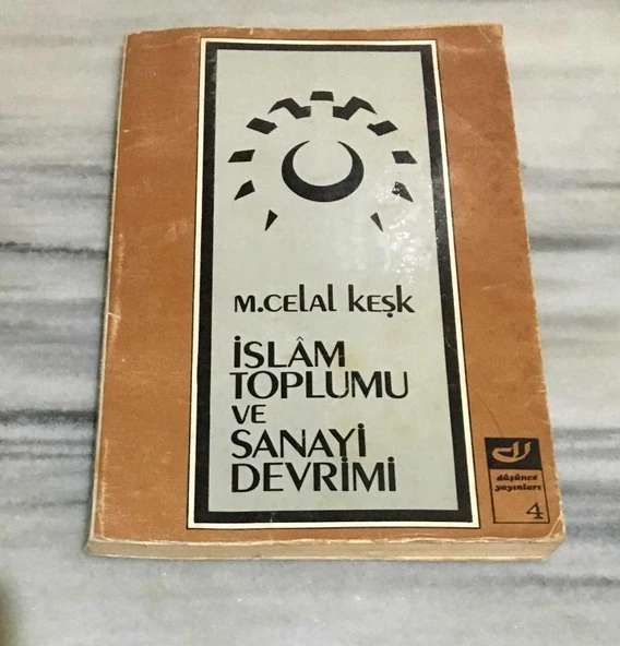 İSLAM TOPLUMU VE SANAYİ DEVRİMİ(Sahafiye Kitap) ürün görseli 1